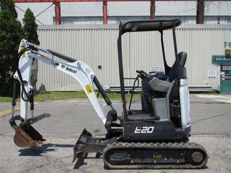 mini excavator bobcat e20 pictures|bobcat e20 mini for sale.